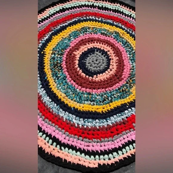 HAND made crochet recycled upcycle bohemian round floor mat Sz 30" - Picture 5 of 9